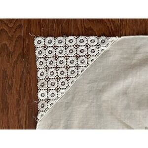 Vintage Linen Square Tablecloth Table Topper Lace‎ Corners 41" Good Condition!